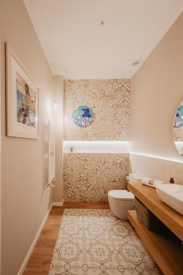 Petit Luxe Volta Bed & Breakfast Terrassa Exterior foto