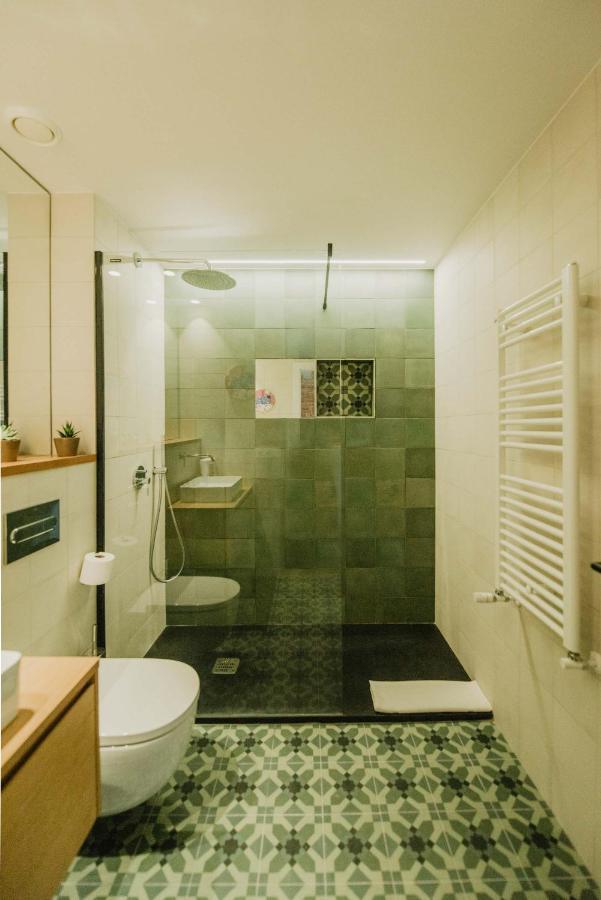 Petit Luxe Volta Bed & Breakfast Terrassa Exterior foto